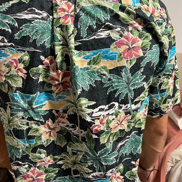 MENS aloha button up - Picture 8 of 16